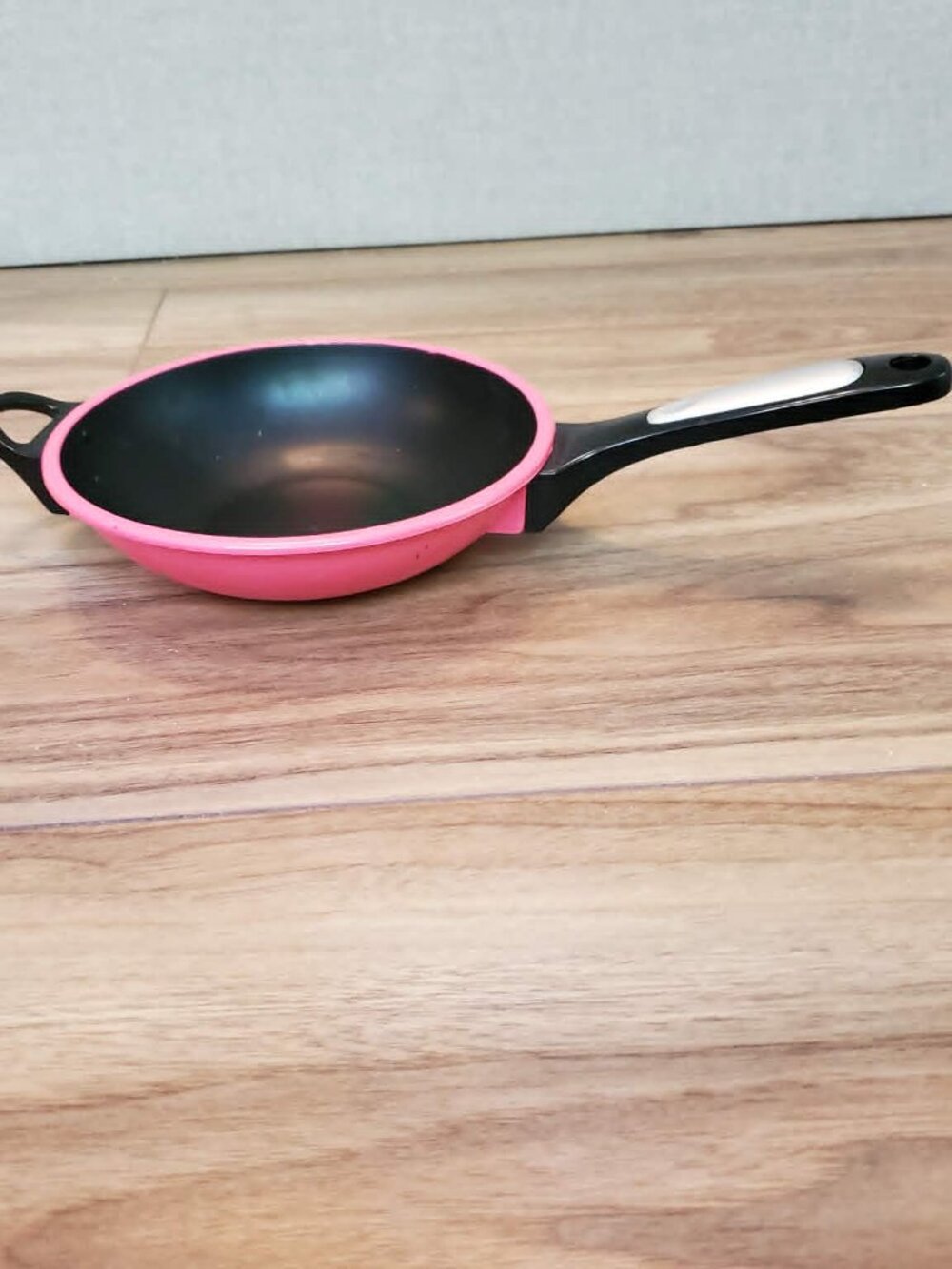 Disney Store Minnie Mouse Cookware Set - Picture 8 of 9